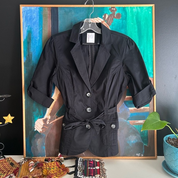 Smart Set Black Blazer with Belted Waist 9 - Picture 13 of 14